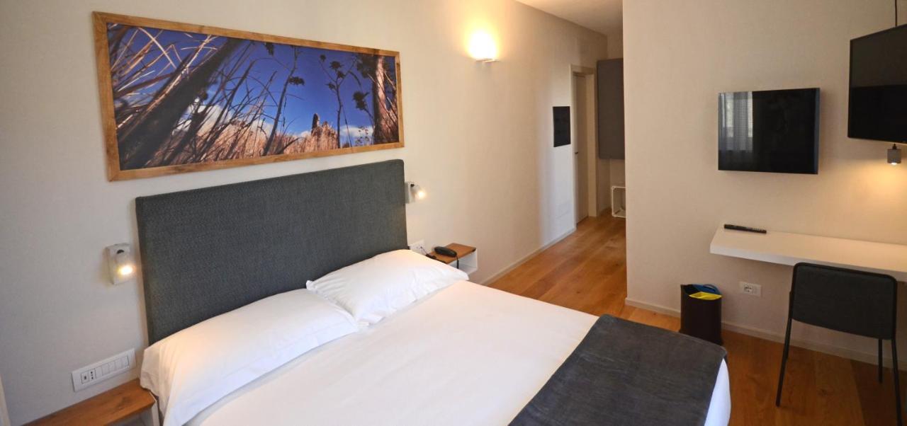 Albergo Centrale ลาเมเซ แตร์เม ภายนอก รูปภาพ