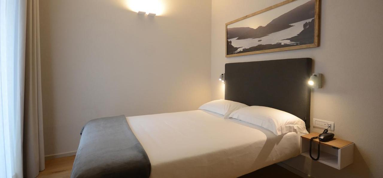 Albergo Centrale ลาเมเซ แตร์เม ภายนอก รูปภาพ